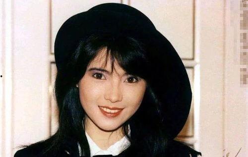 娱乐吃瓜王七七是谁,揭秘娱乐圈背后的神秘人物